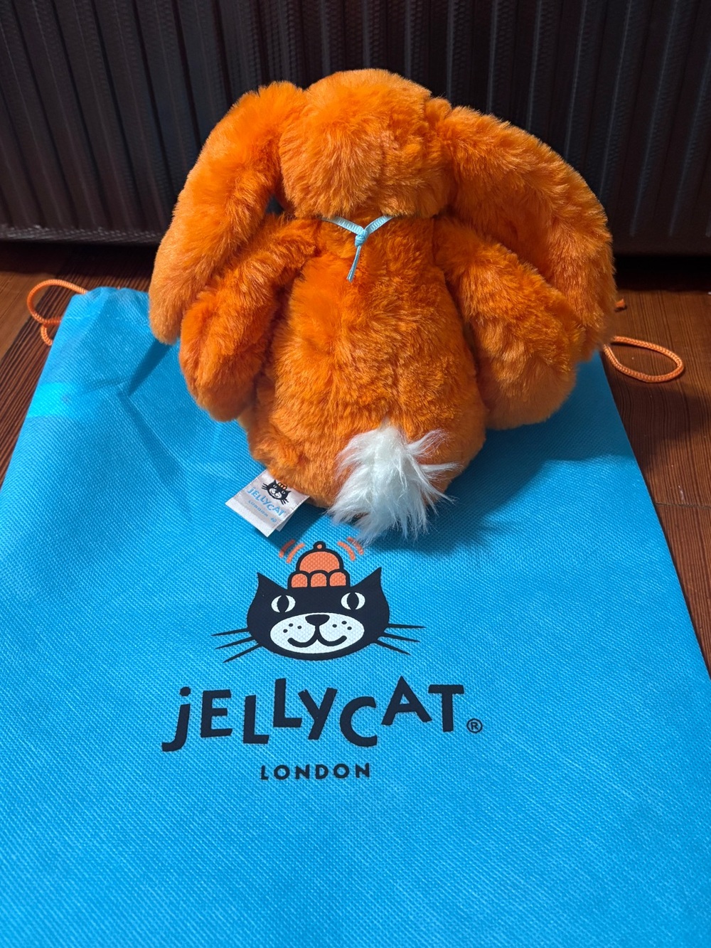 NWT Jellycat 25th Anniversary Retired, Rare Medium Bashful Luxe Amberly Bunny - Picture 7 of 15